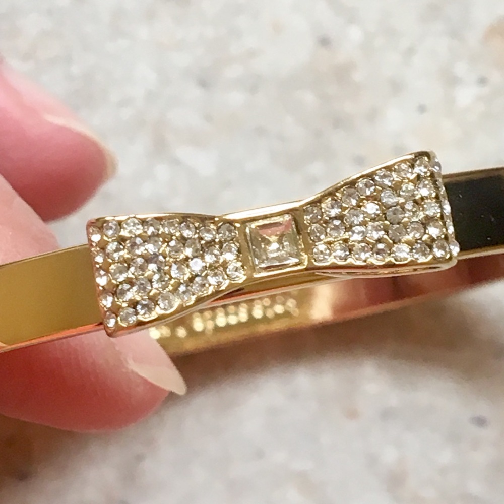 Gorgeous NWOT kate spade sparkling bow bracelet! - Picture 3 of 3